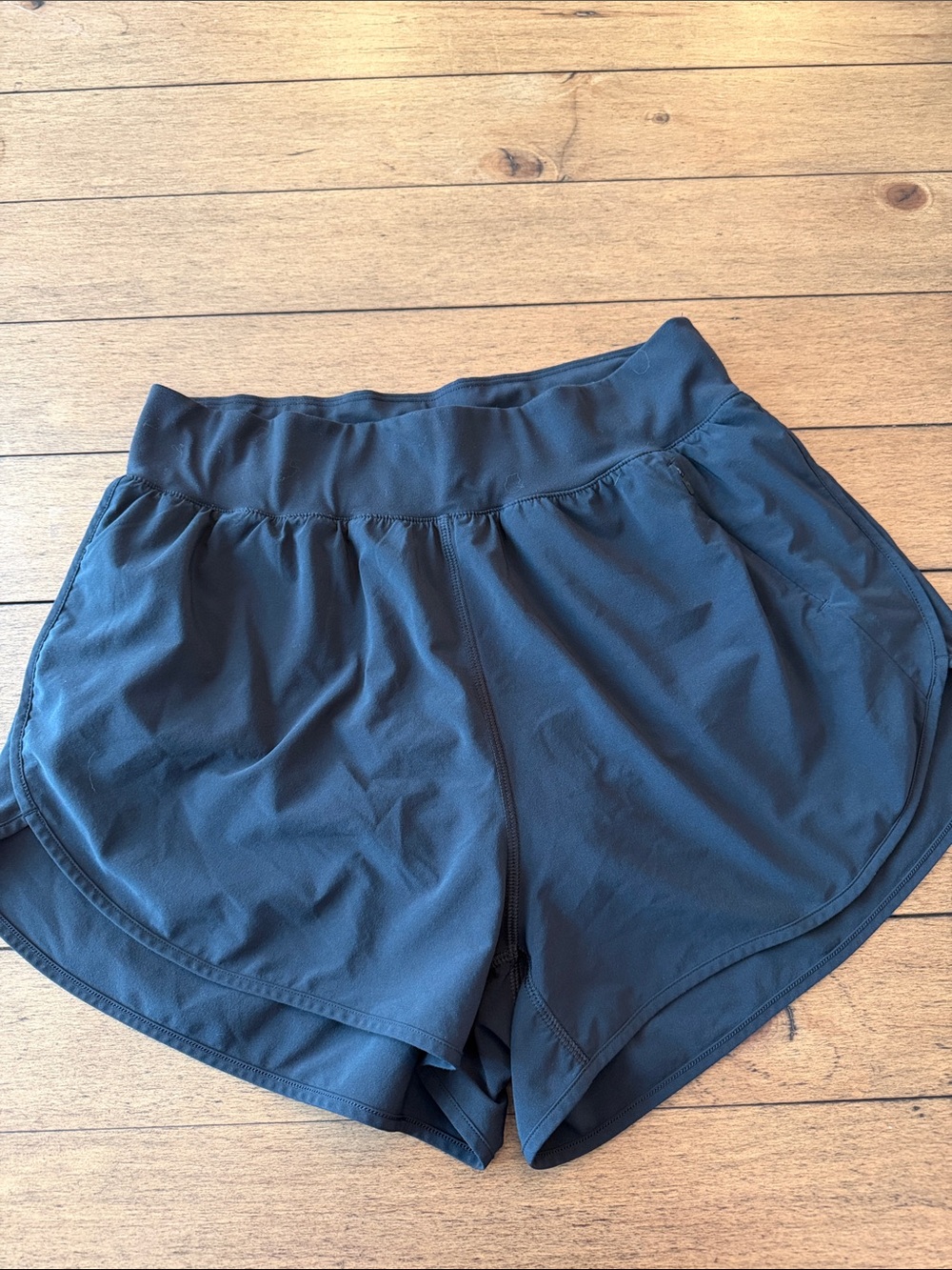 CRZ Yoga Athletic Shorts Medium